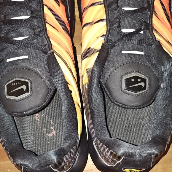 Nike Air Max Plus 'Mercurial Black Orange' - Picture 11 of 16